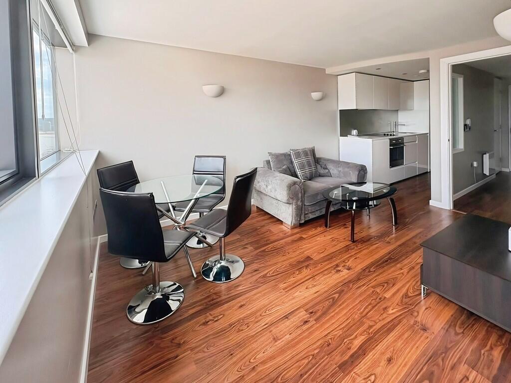 Apartment in Leeds, Camp Field, Holbeck - View 2