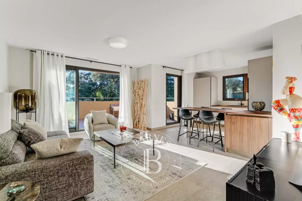 Main image of property: Provence-Alps-Cote d`Azur, Var, Grimaud