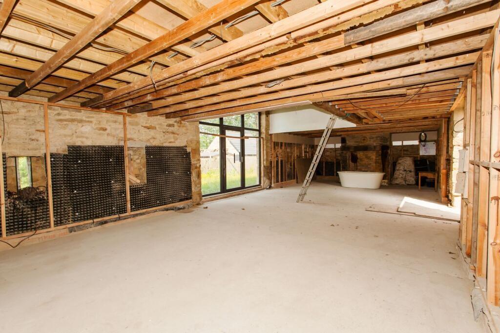 Eastwood Barn, 23 Bridle Road, S43 3BY photo 2