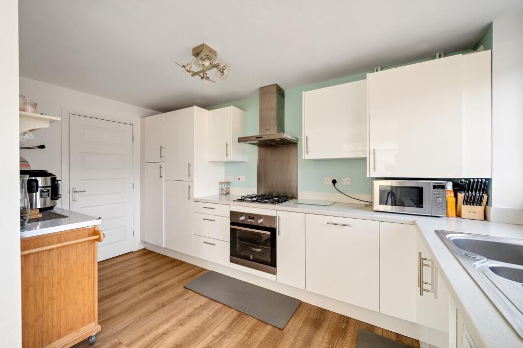 House in Dartford, Stone - View 4