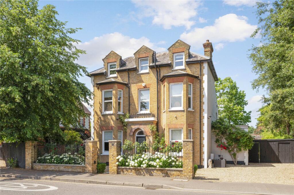 Main image of property: Coombe Road, New Malden, KT3