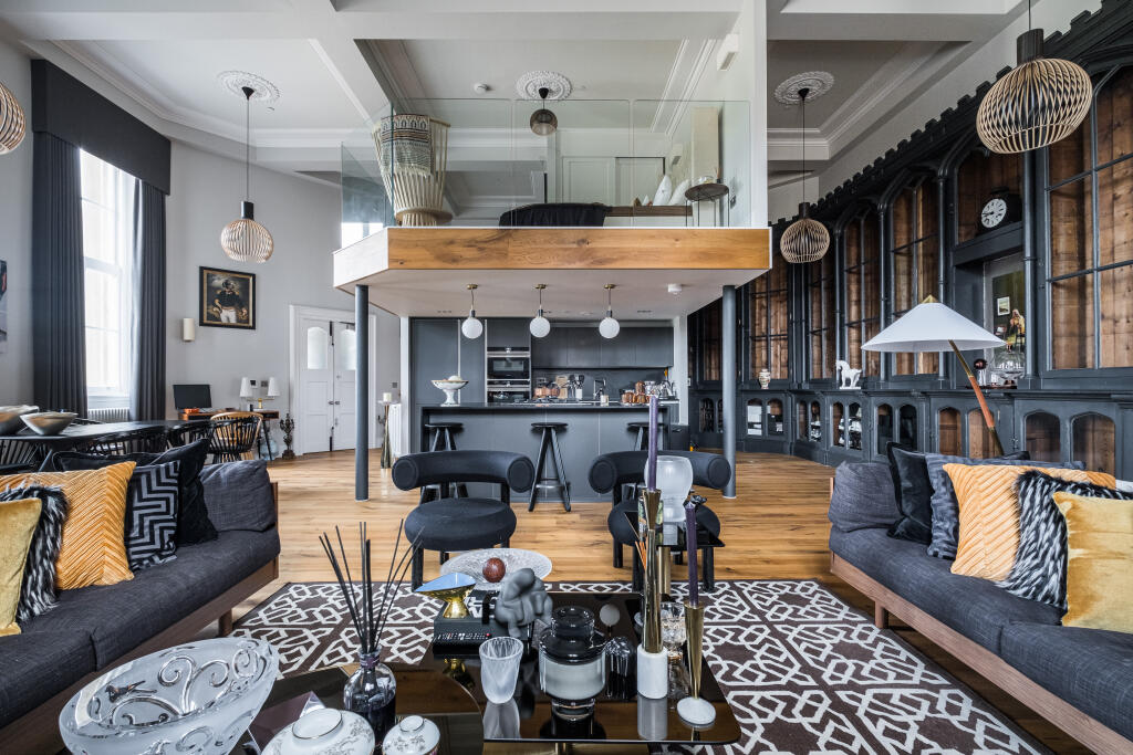 Apartment in London - View 4