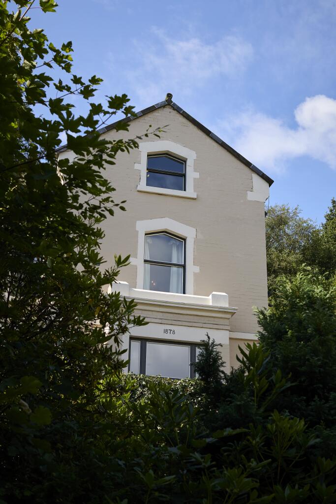 House in Bolton - View 5