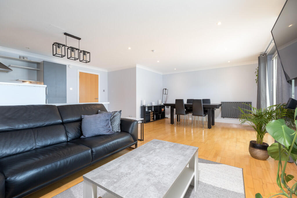 Apartment in Glasgow - View 5