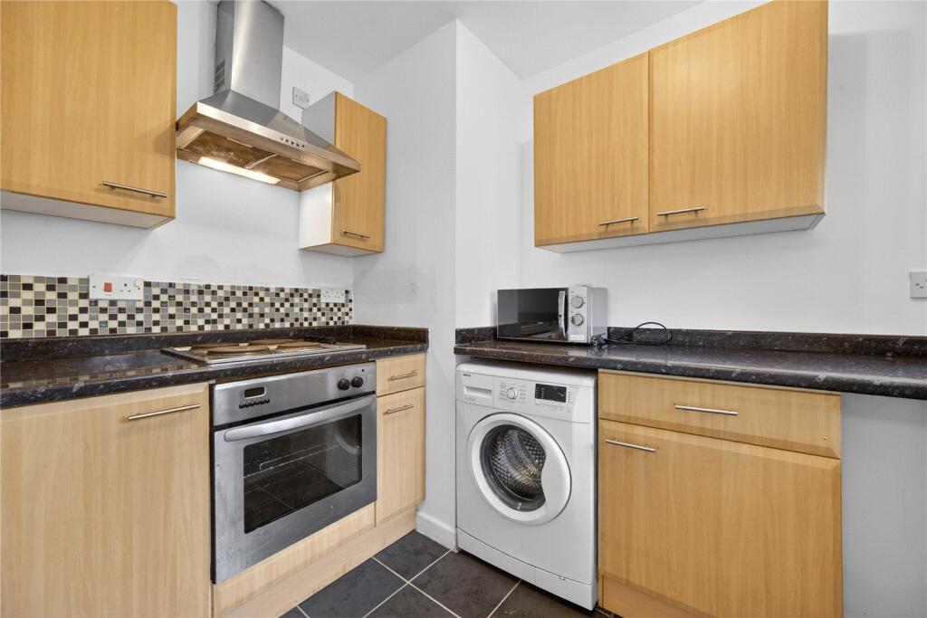 Cardigan Street, Canton, Cardiff, South Glamorgan, CF5 photo 3