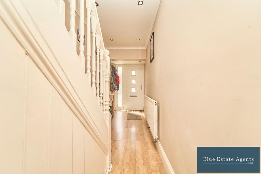 House in London - View 4