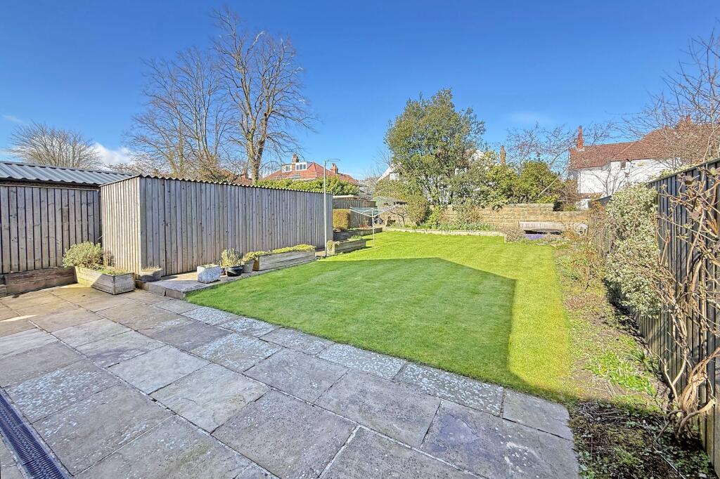 House in Harrogate, Oatlands Mount - View 3