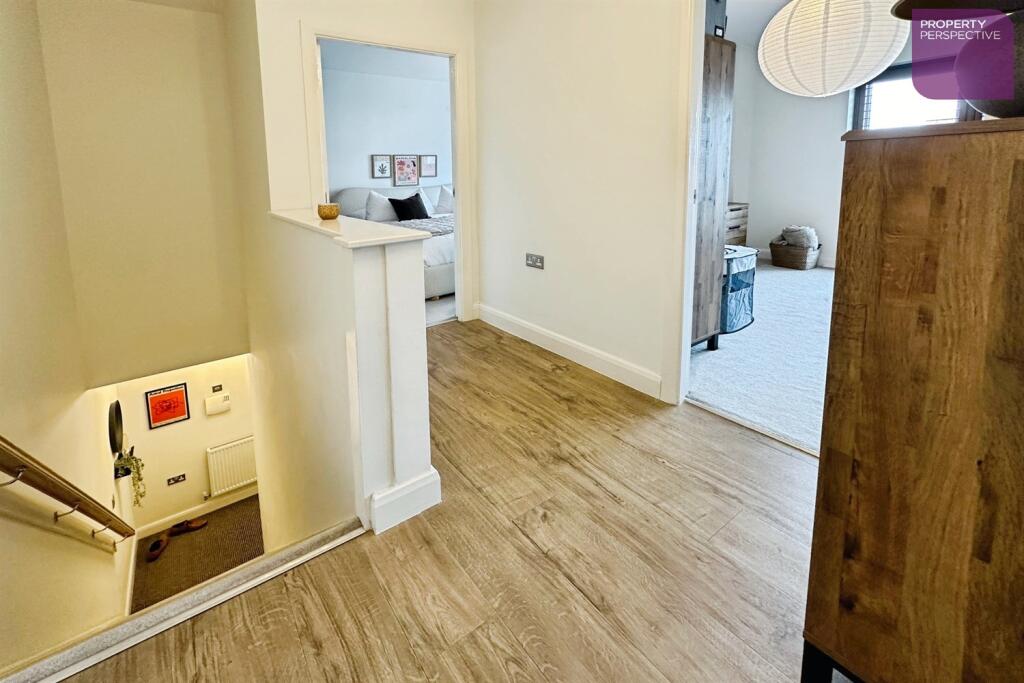 Apartment in Hull, Garrison Side, Old Town - More