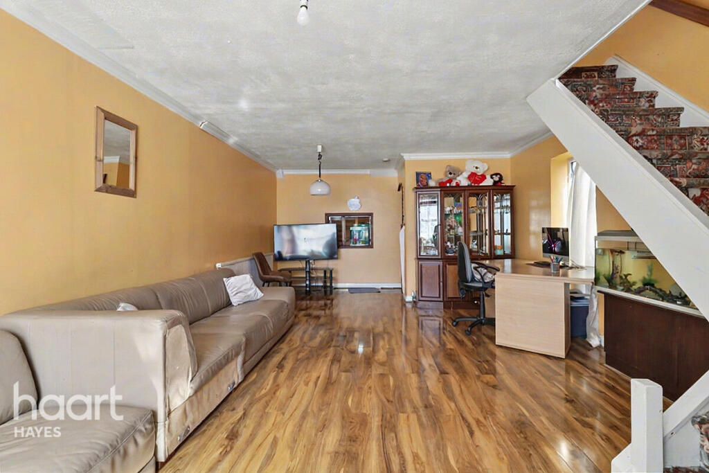 Main image of property: Fairholme Crescent, Hayes