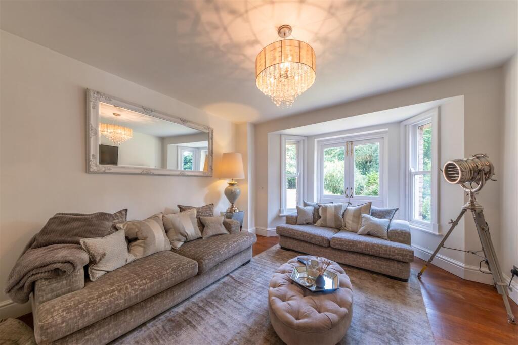 An immaculately presented and updated detached family home in Sandiway - View 6