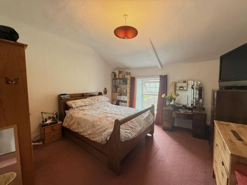 House in Darlington - More