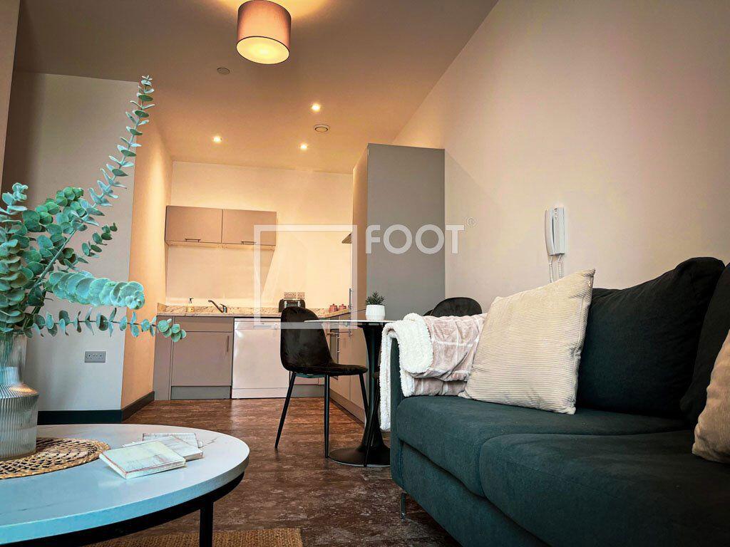 Apartment in Bradford - View 3