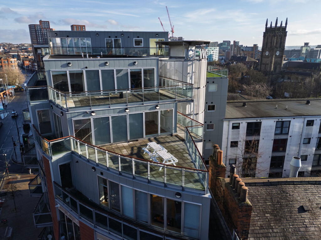 Main image of property: New York Street, Leeds, LS2 7DF