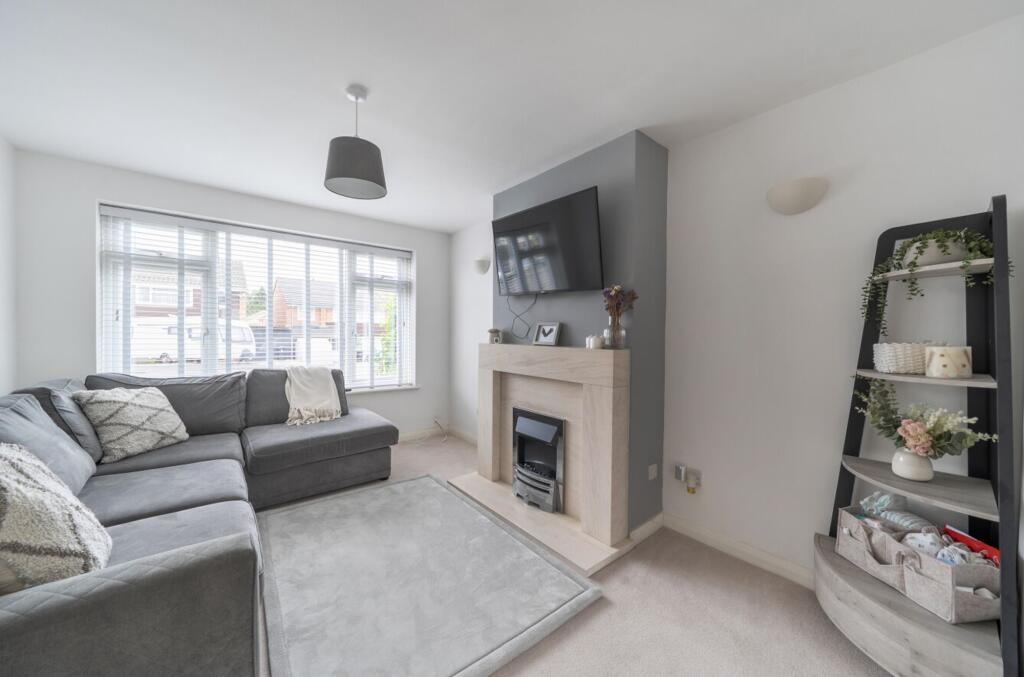 St. Davids Road, Thornbury, BS35 - View 3