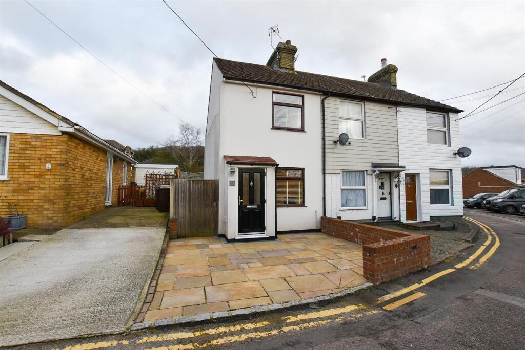 Main image of property: Baker Street, Burham