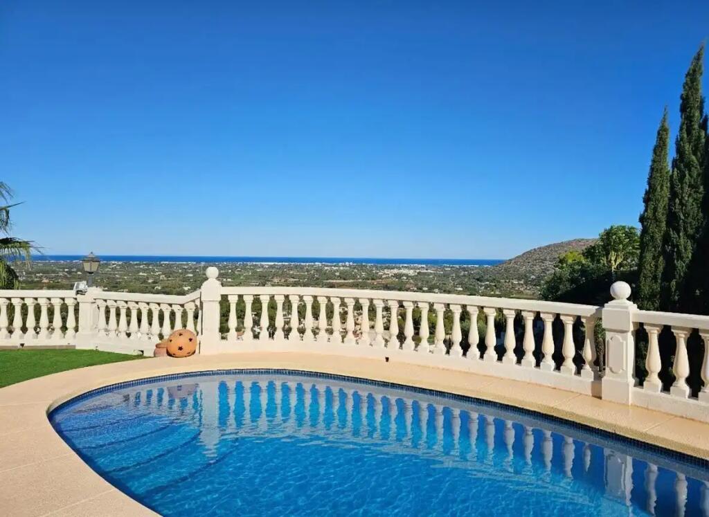 Main image of property: Valencia, Alicante, Pedreguer