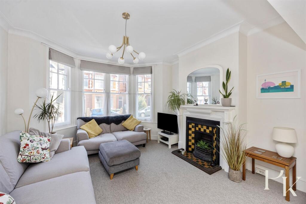 House in Brighton - View 2