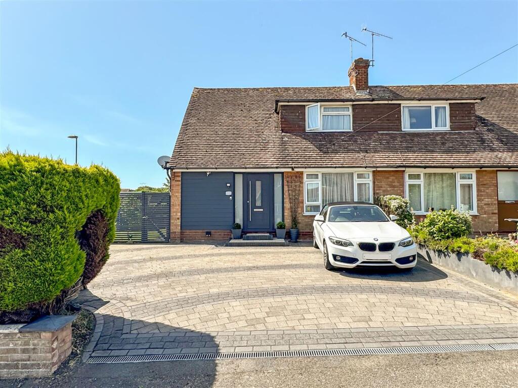 Norman Close, Littlehampton
