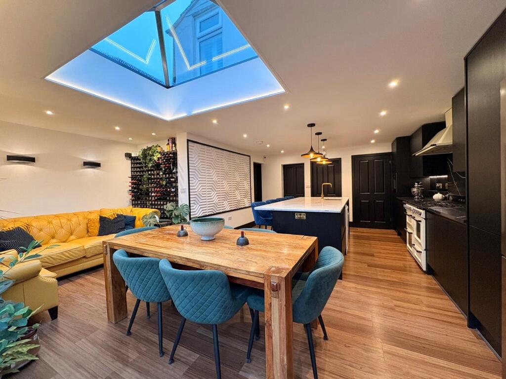 House in Daventry, Headlands - View 5