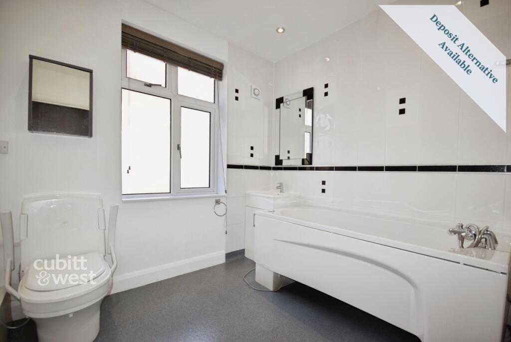 Rectory Road Worthing BN14 photo 4