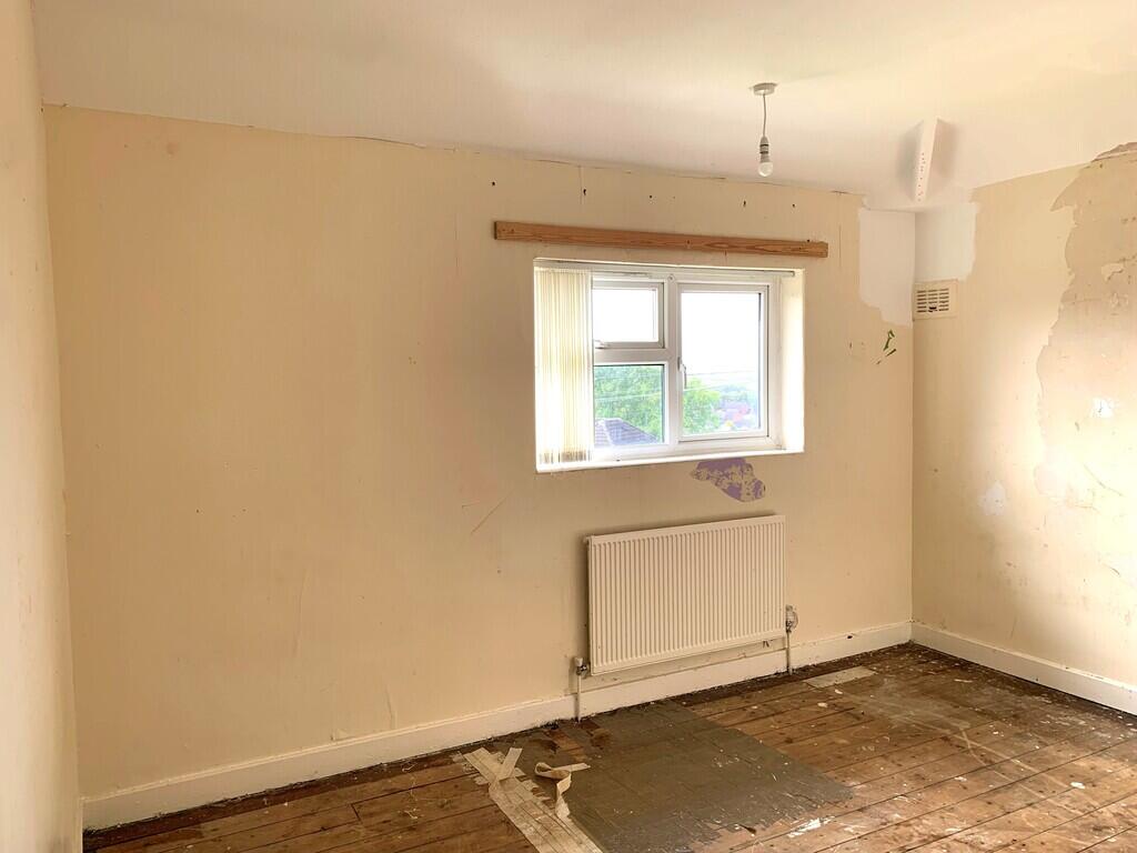 House in Stoke-on-Trent - View 5
