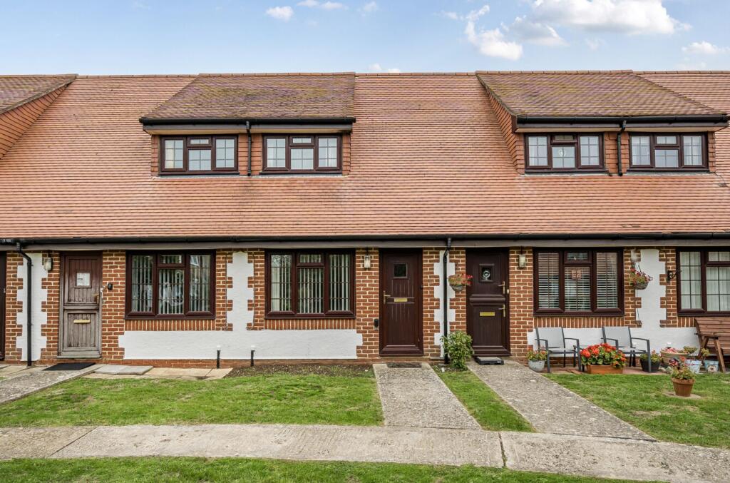 1-bed terraced on The Willows, Off Manor Farm Court, Selsey, PO20 0JT, £155,000