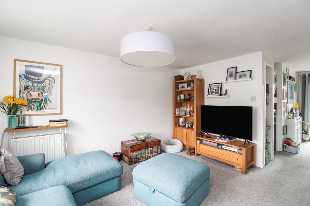 House in Redhill - View 2