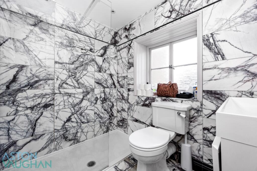 2 bedroom semi-detached house for rent