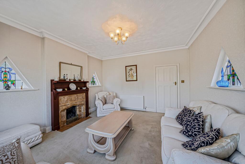 Winsford Gardens, Westcliff-On-Sea, SS0 - View 5
