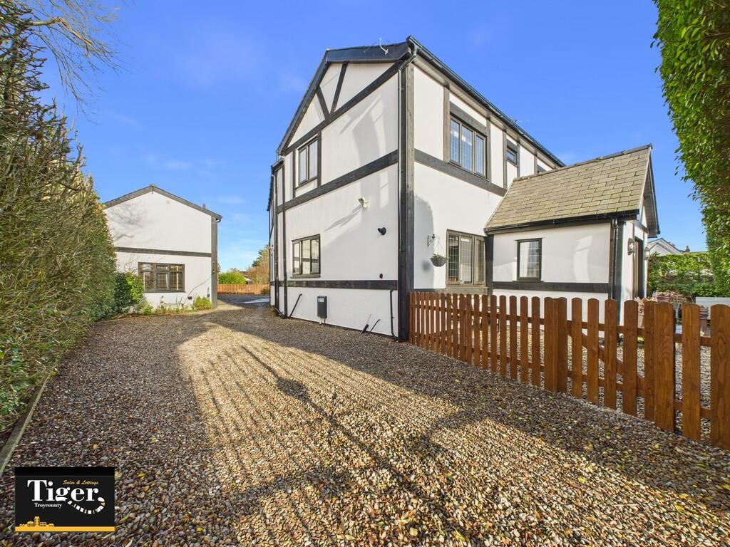 4-bed detached on Kitty Lane, Blackpool, £795,000