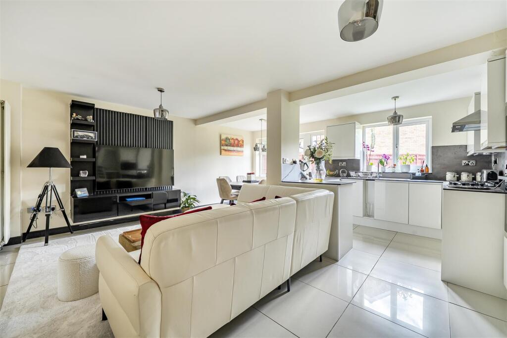 House in Reading - View 5