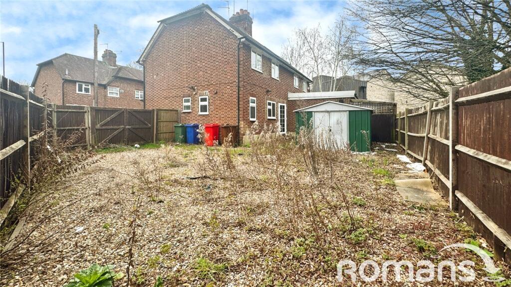 Lynch Close, Uxbridge photo 3