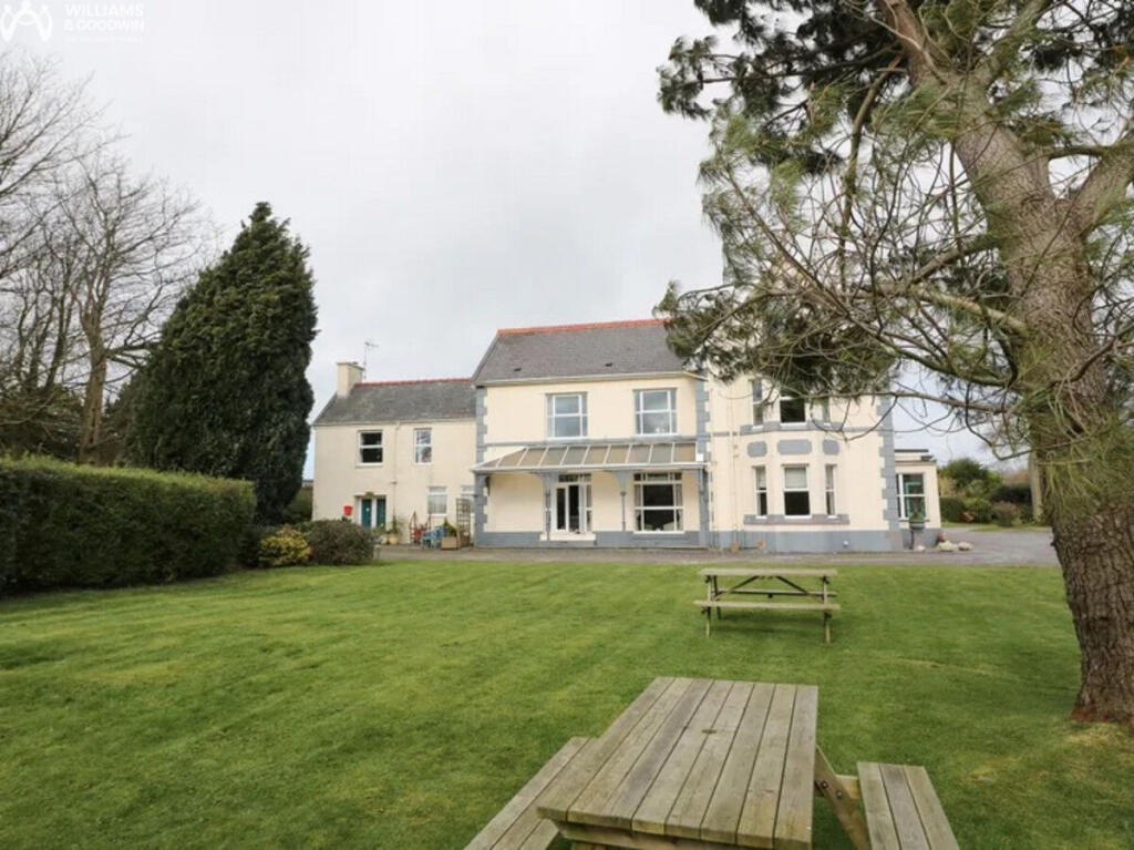 7-bed detached on Pwllheli Road, Caernarfon, Gwynedd, LL55, £795,000