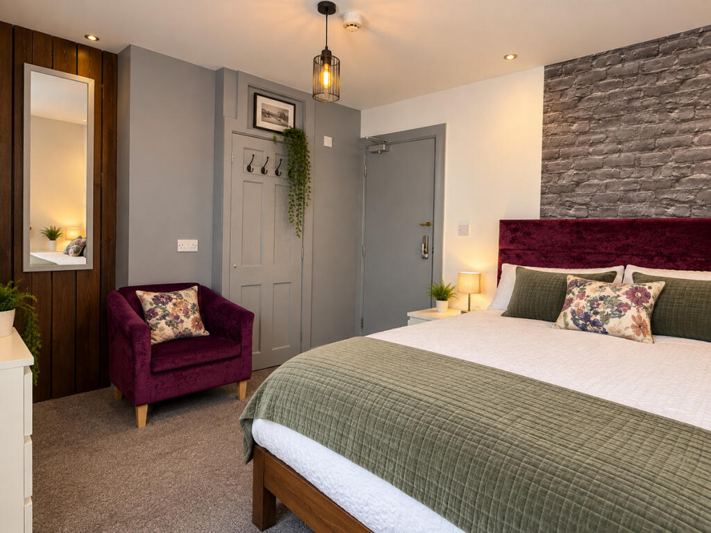 Main image of property: St. Johns Road, Westcliff-on-sea, SS0