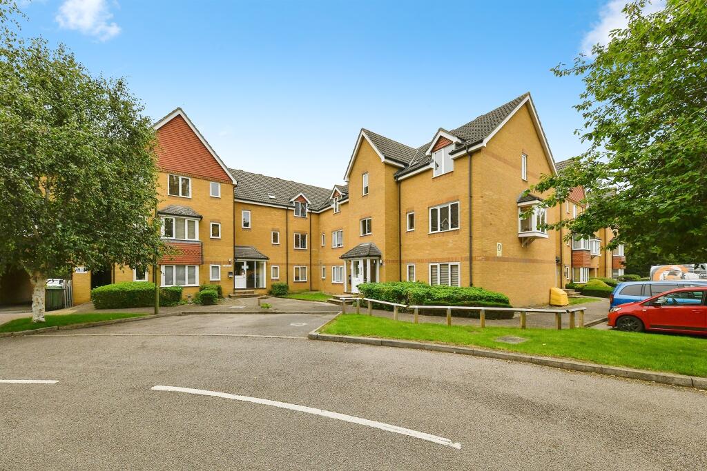 Main image of property: Redoubt Close, Hitchin