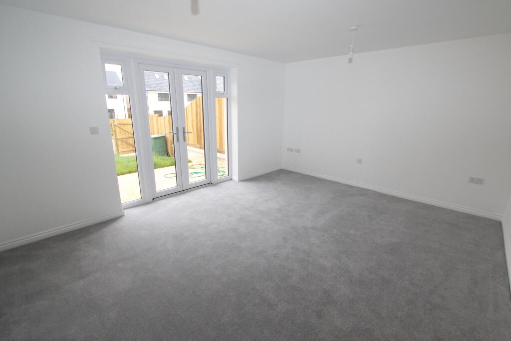 House in Plymouth - View 4