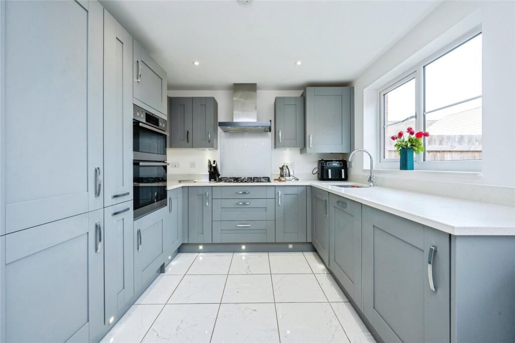 Kelsey Meadow, Leighton Buzzard, Bedfordshire, LU7 photo 3