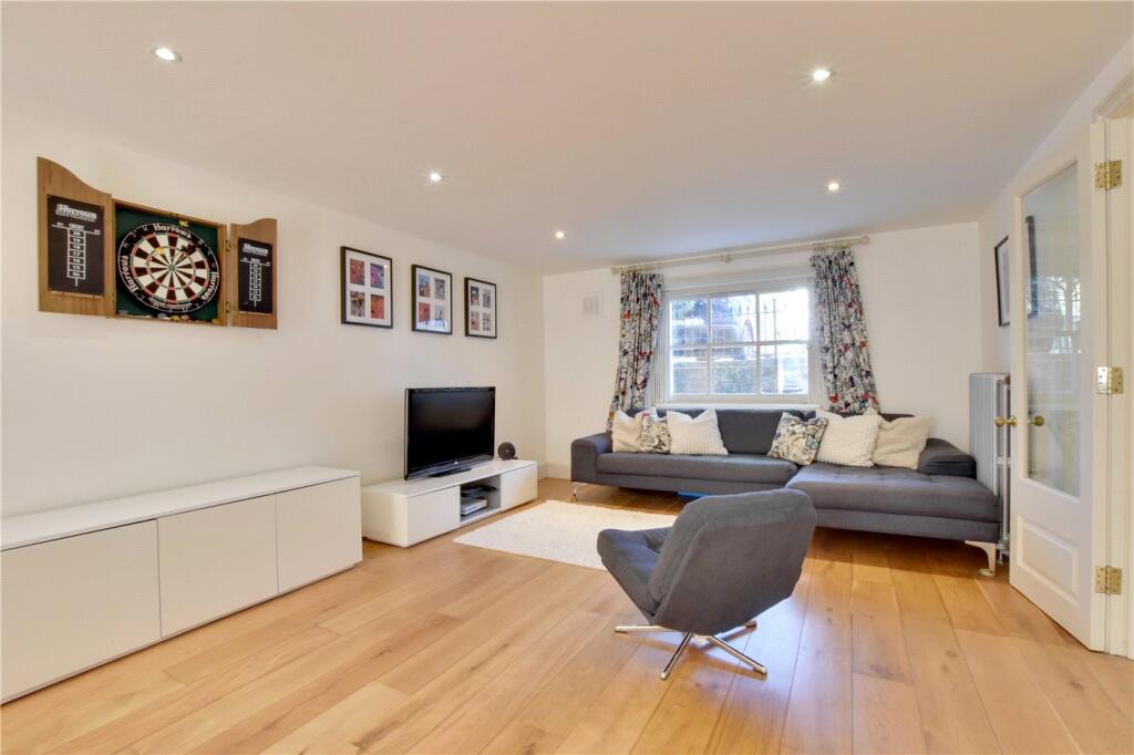House in London - View 5