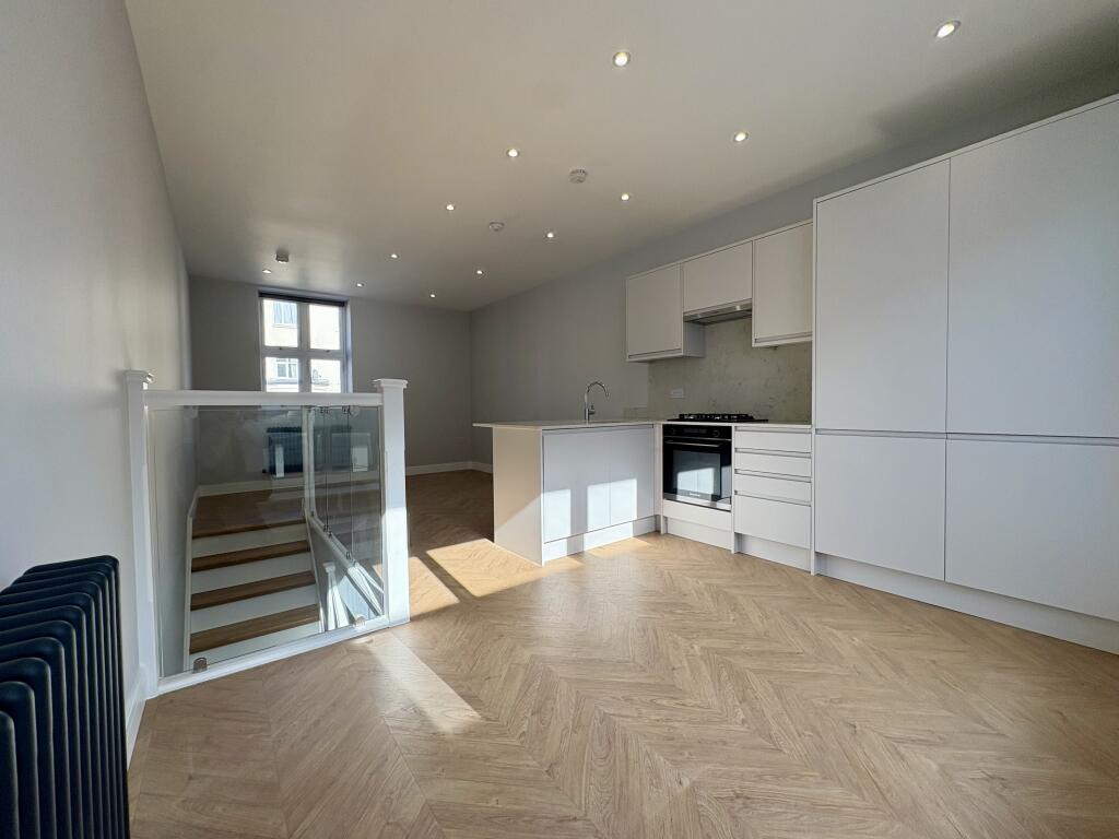 Main image of property: Limes Grove, SE13