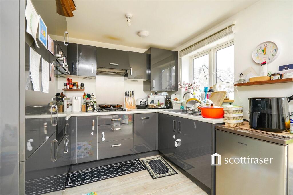 Collett Drive, Bampton, Oxfordshire photo 4