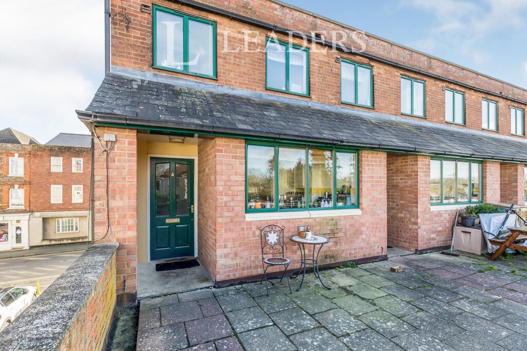 Main image of property: Castle Street, Buckingham, Buckinghamshire, MK18