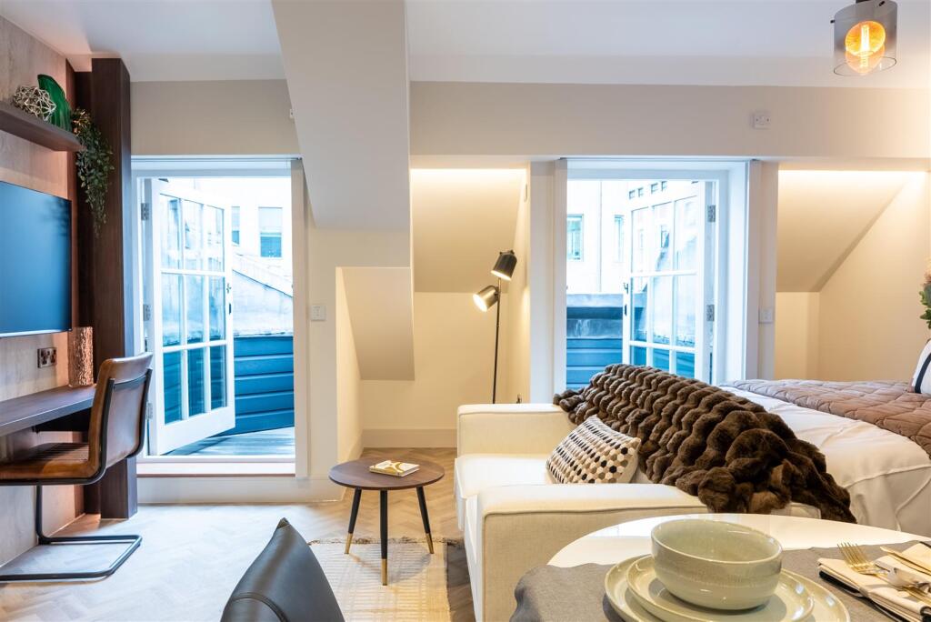 Main image of property: East Parade, Leeds