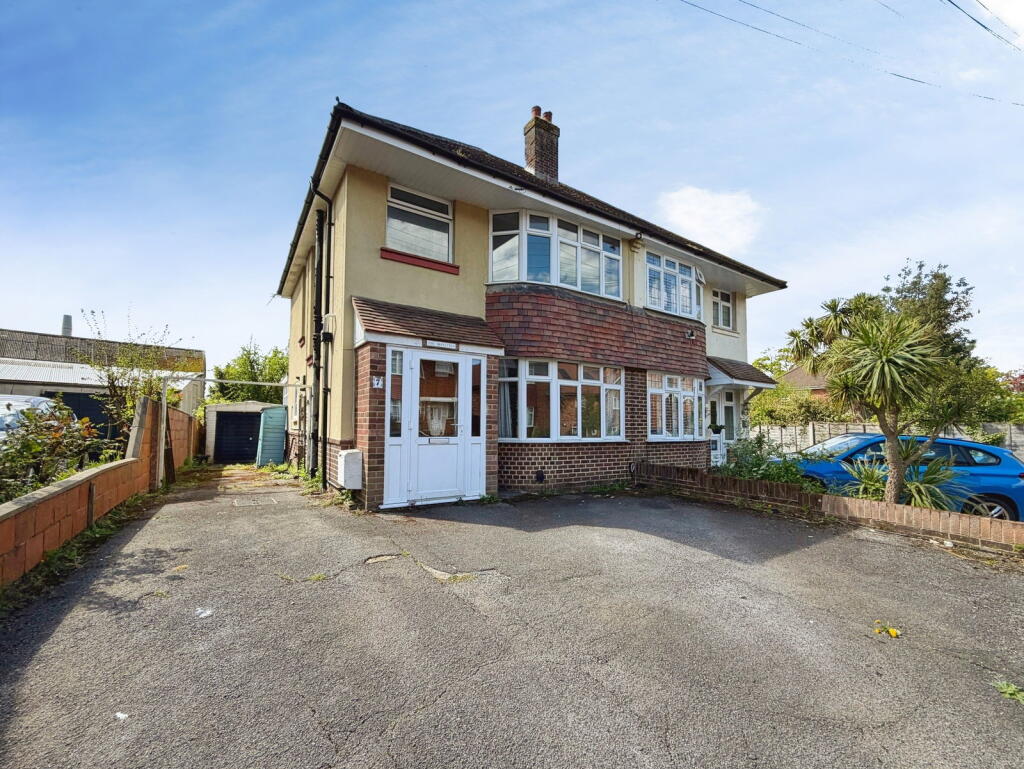 Main image of property: Harcourt Road, Southampton, SO18 1GN