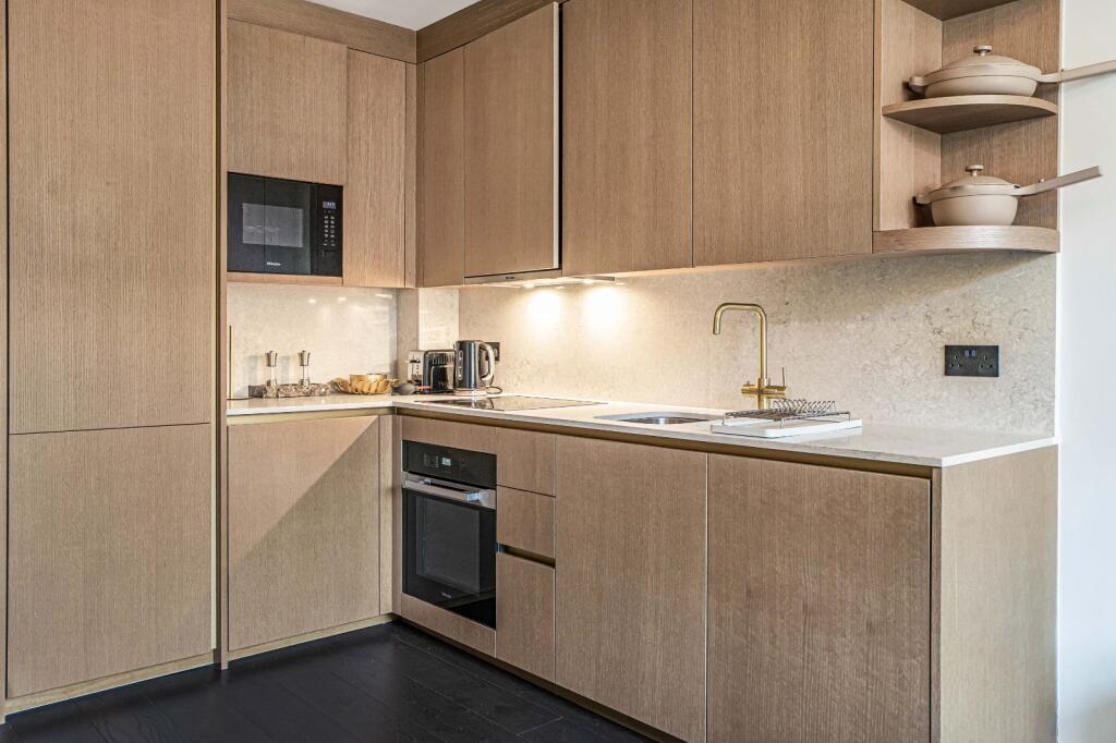 Apartment in London, Soho - More