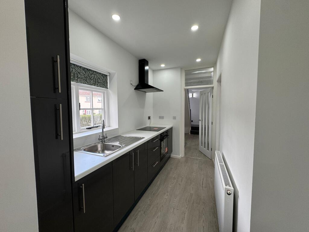 Main image of property: LEEDS CRESCENT - LANEHOUSE