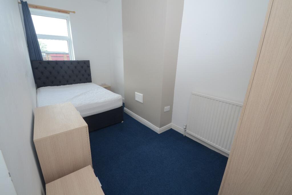 House in Salford, Greater Manchester - View 5