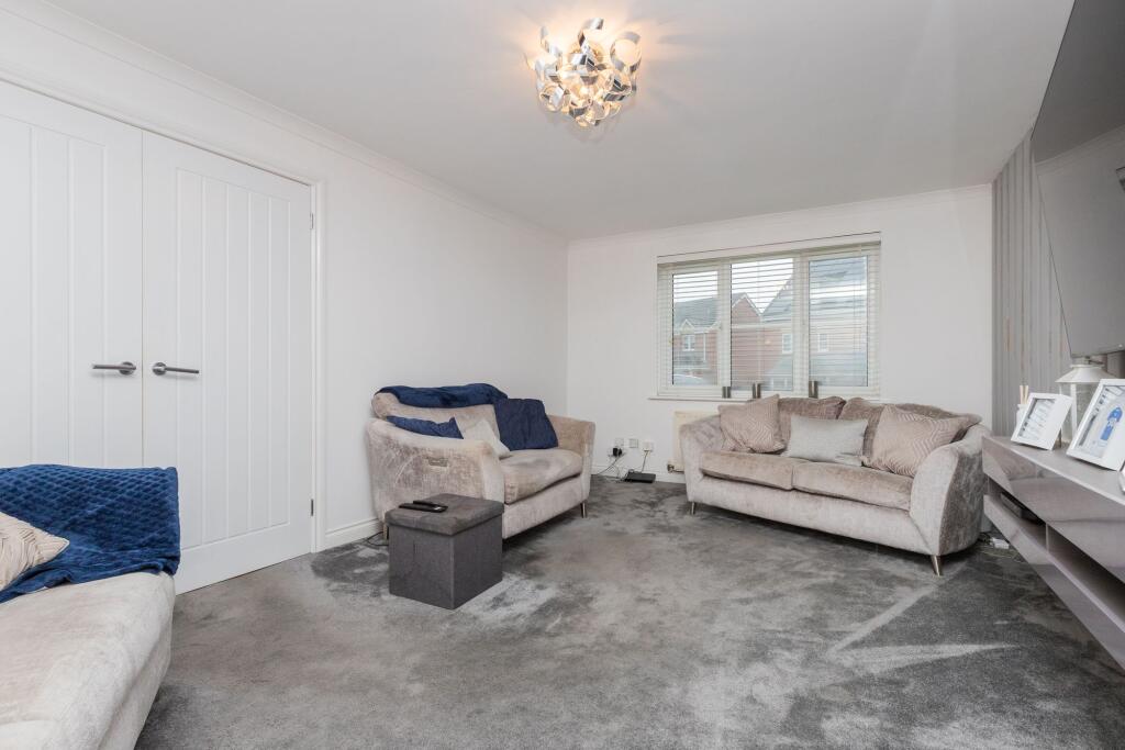 Garnqueen Crescent, Glenboig, ML5 photo 4