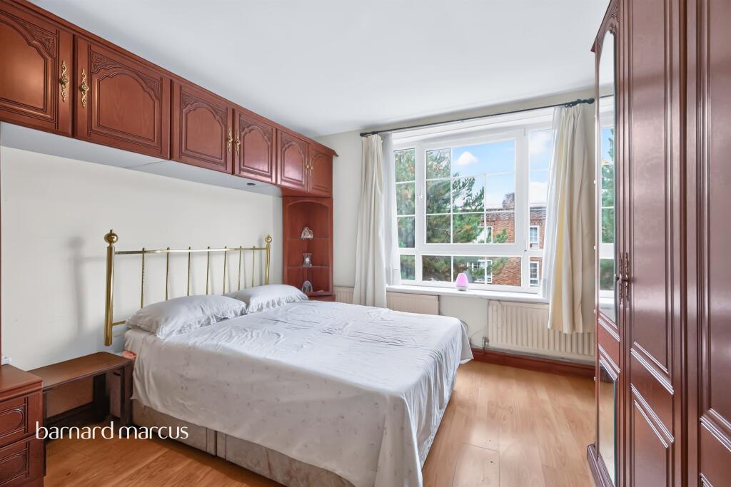 Apartment in London - View 4