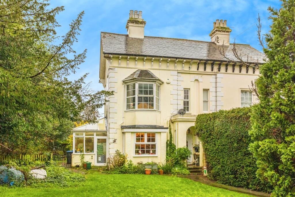 Main image of property: London Road, Burgess Hill