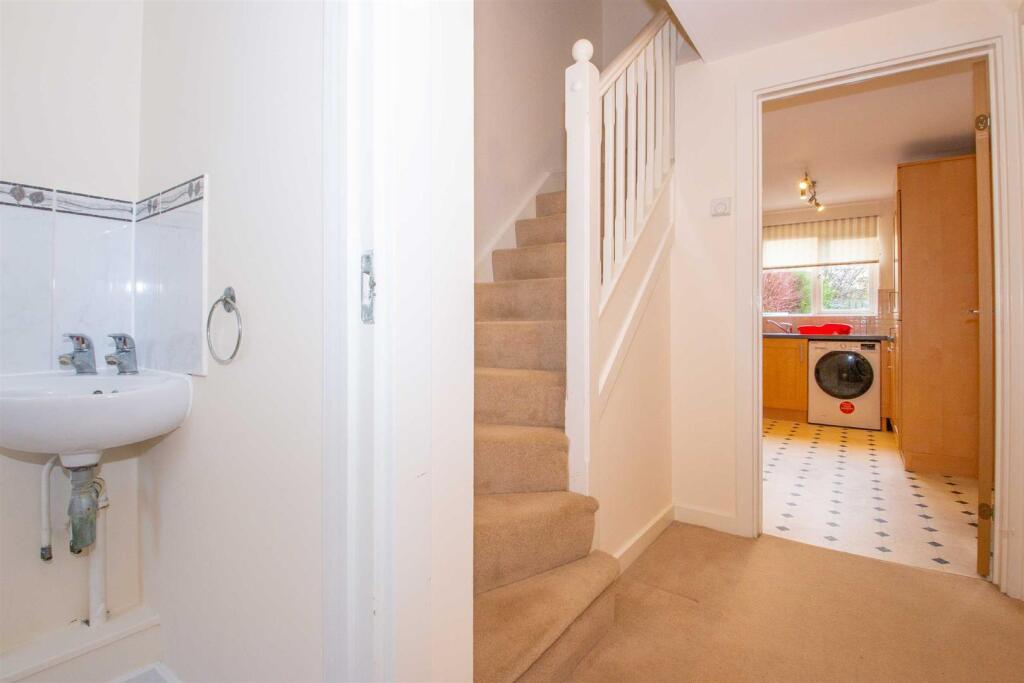 House in Milton Keynes, Broughton, Broughton and Milton Keynes - View 2